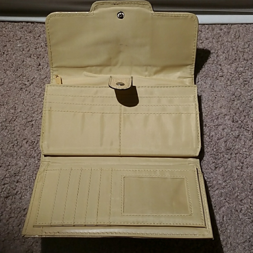 Wallet - Picture 4 of 4